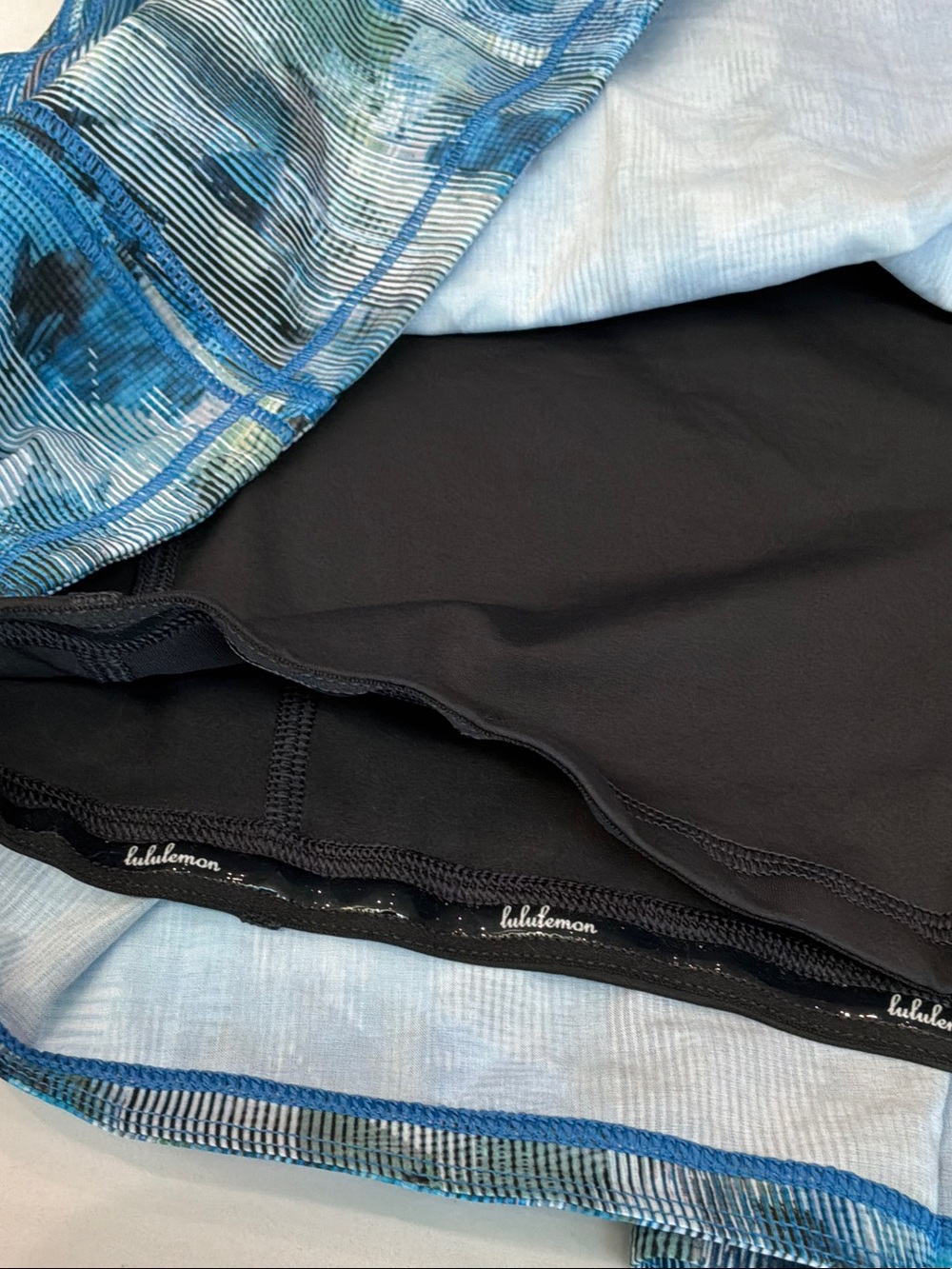 NWT Size 12 Lululemon Blue Abstract Print Athletic Skort Stay Put Short Trim 68 - Picture 13 of 14